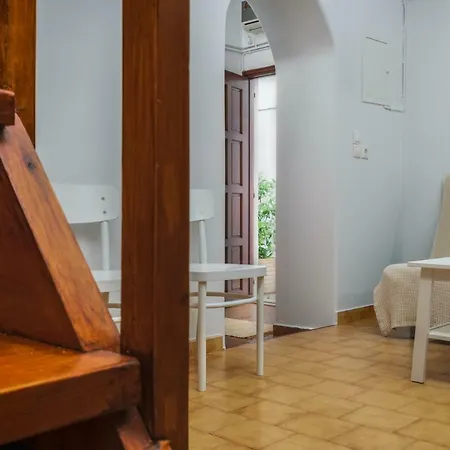 Lovely Maisonette In Beautiful Milos Island! アダマス